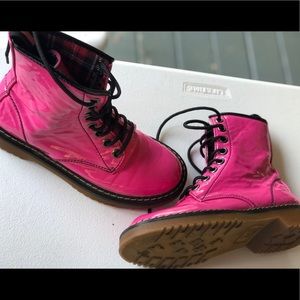 Only worn 1 time. Just been in the closet no box